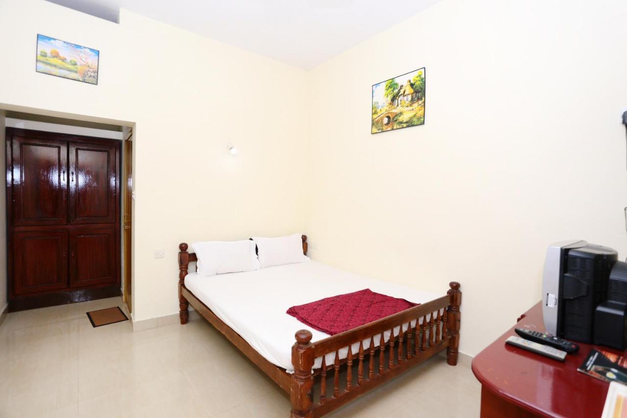 Hotel Spot On 36522 Karthika Plaza Varkala Exterior foto