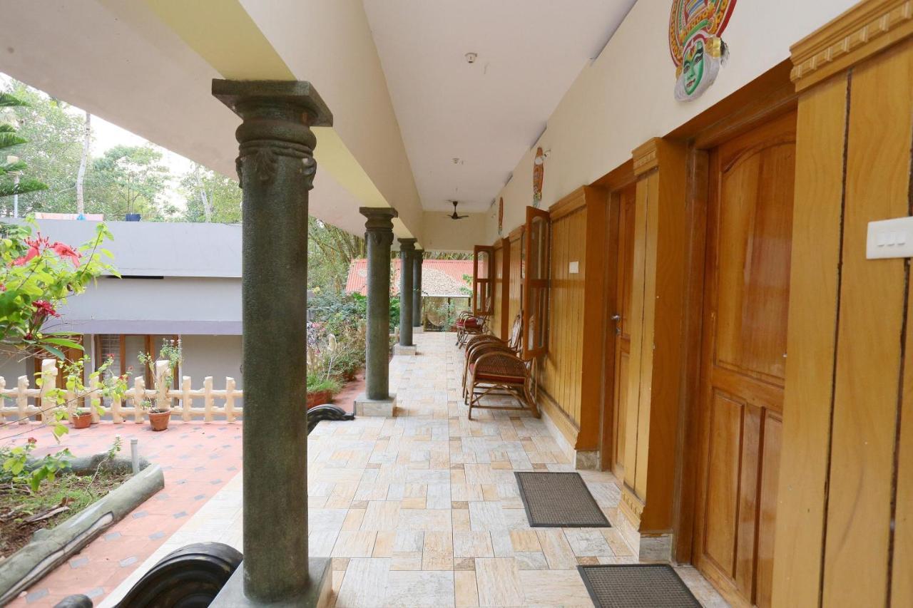 Hotel Spot On 36522 Karthika Plaza Varkala Exterior foto